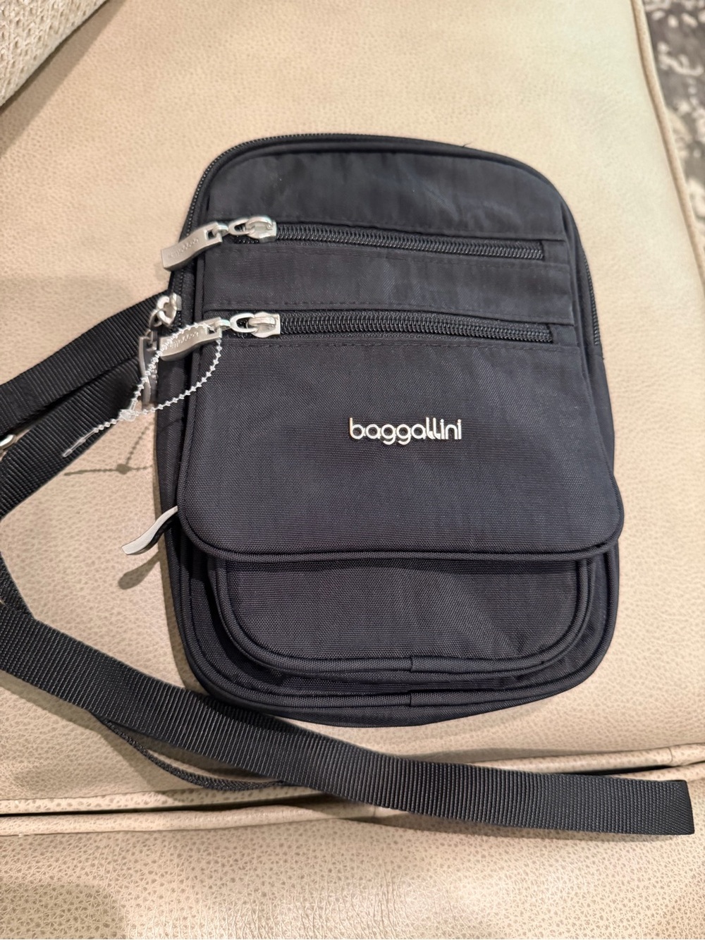 Baggallini Black Compact Travel Legacy RFID Journey Crossbody Pouch